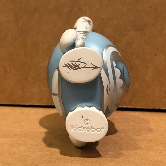 Two Kidrobot dunnies - Picture 4 of 7